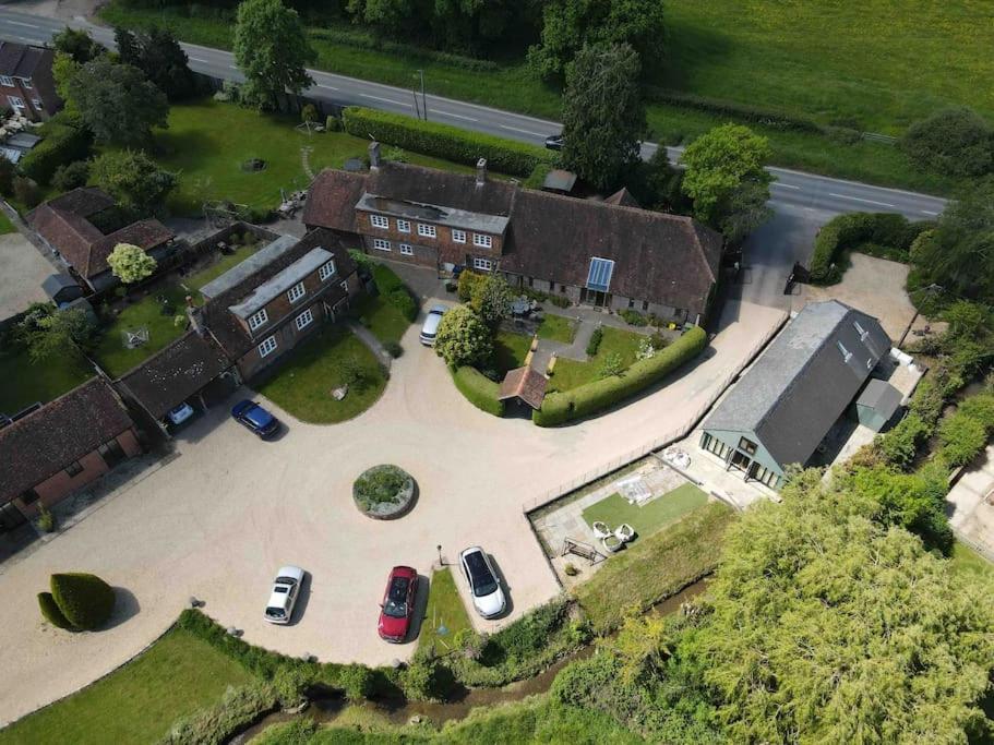 Forest Farm Barn Hampshire Villa Bishops Waltham Exterior photo